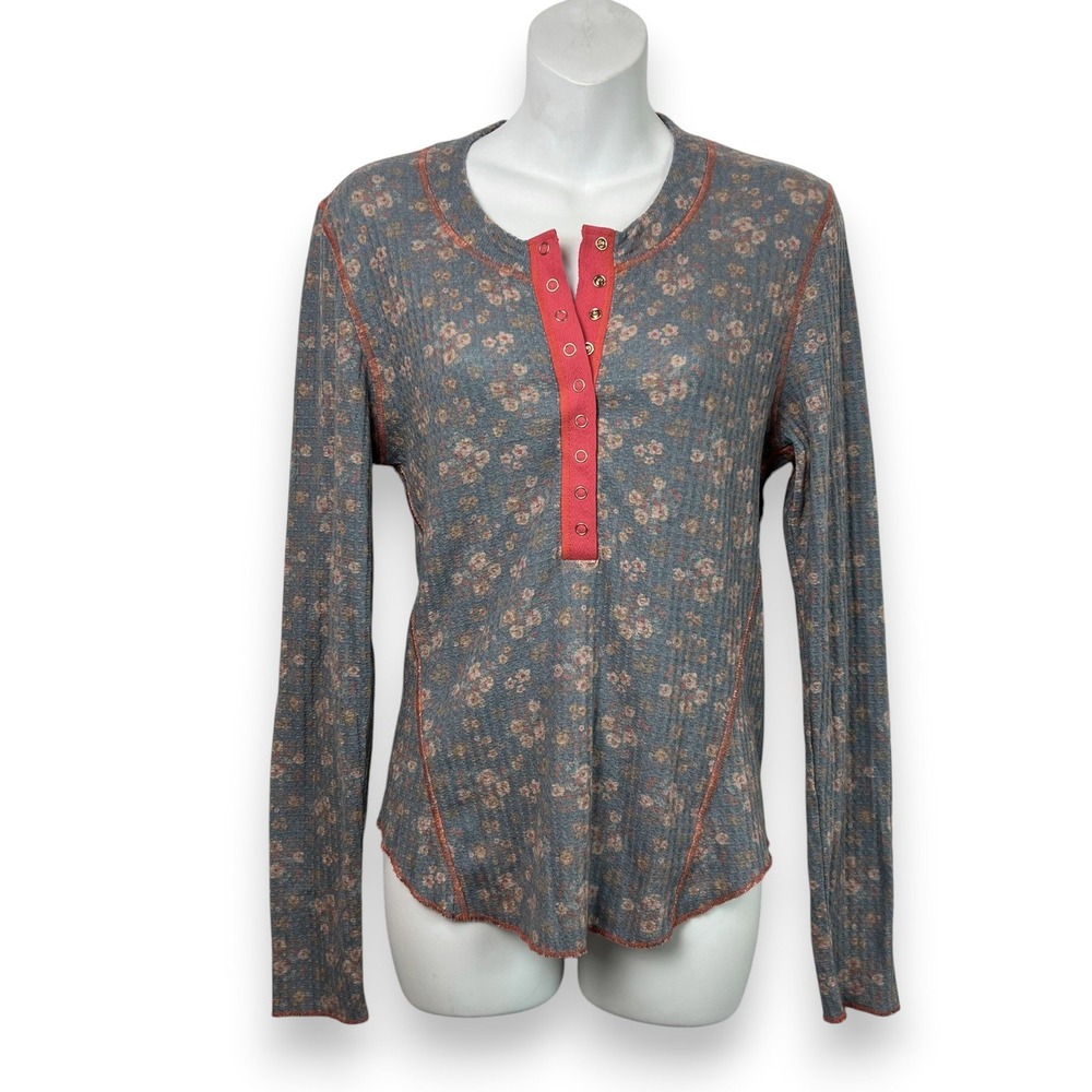 NWT Natural Life Reagan Henley Shirt Medium Floral Boho Waffle Knit Y2K Layering